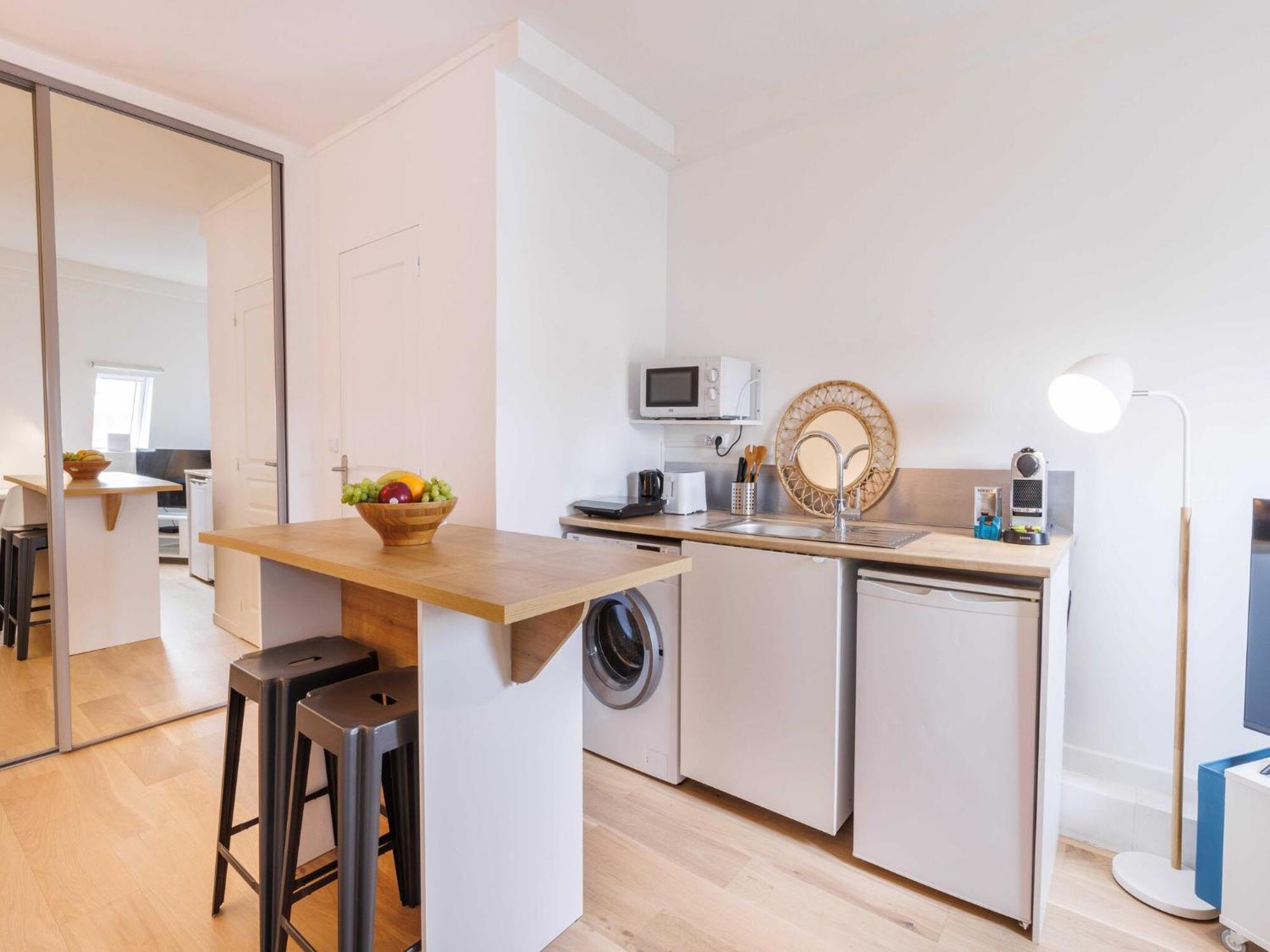 Charming - 9eme Arrd 2p - Grands Boulevards Appartement *